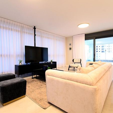 Mini Penthouse Near The Beach Нетанья Екстер'єр фото