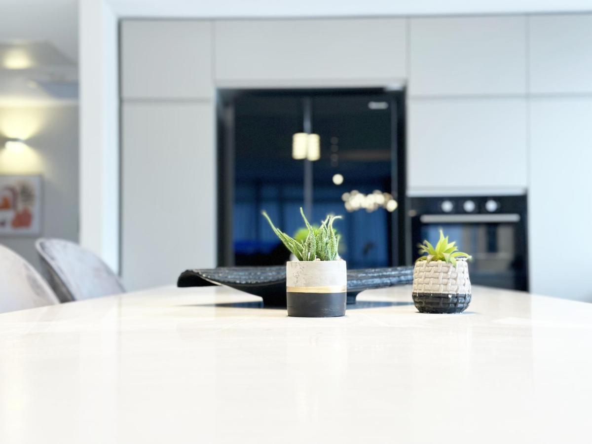 Mini Penthouse Near The Beach Нетанья Екстер'єр фото